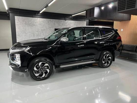 MITSUBISHI PAJERO SPORT 2.4 16V MIVEC TURBO DIESEL HPE-S AWD AUTOMÁTICO